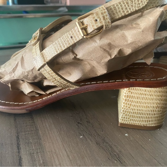 Tory Burch Miller Sandal Kitten Block Heel 8.5 Neutral Designer Worn Once - Picture 6 of 12
